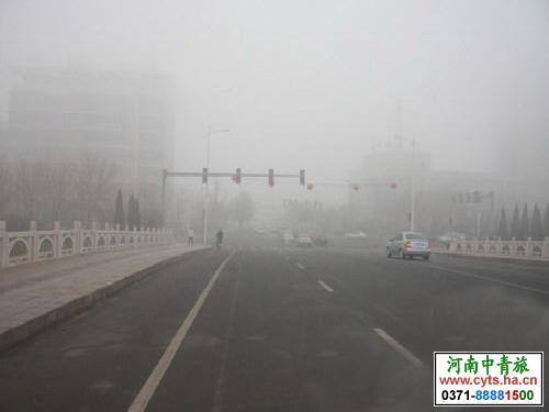 <a href=http://www.cyts.ha.cn/ly/shandong/ target=_blank class=infotextkey>山东</a>大雾，高速公路
