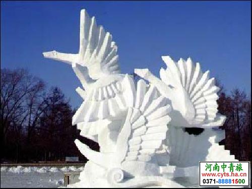 “雪博会”开园以来接待中外游客超十万人次，<a href=http://www.cyts.ha.cn/ly/haerbin/ target=_blank class=infotextkey>哈尔滨</a>雪博会，郑州旅行社