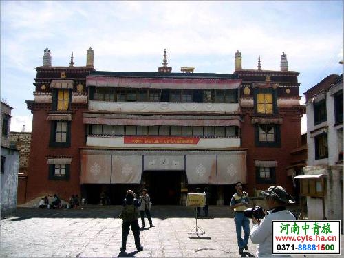 <a href=http://www.cyts.ha.cn/ly/xizang/ target=_blank class=infotextkey>西藏</a><a href=http://www.cyts.ha.cn/ly/lasa/ target=_blank class=infotextkey>拉萨</a>小昭寺，河南中青旅