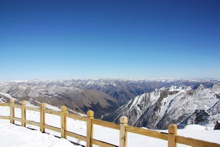 郑州旅行社,河南旅行社,郑州中青旅,四 川达古冰川