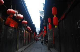 天门时光：长沙、韶山、张家界、天门山（玻璃栈道）、黄龙洞、凤凰古城双卧六日游