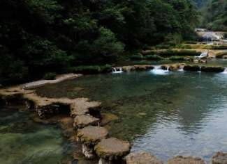 贵州黄果树天星桥陡坡塘青岩古镇湿地公园天河潭双卧六日游