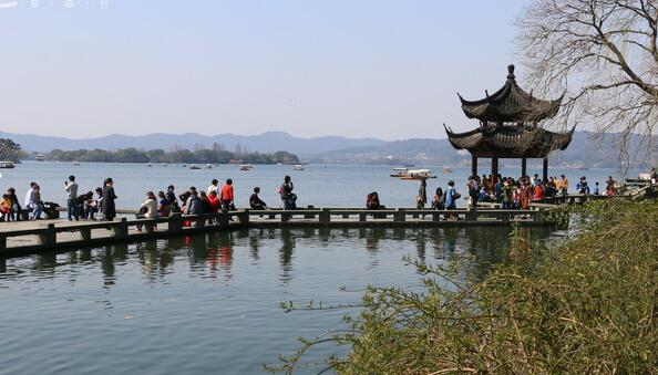 缤纷江南：华东五市+乌镇、甪直、南浔双卧七日游