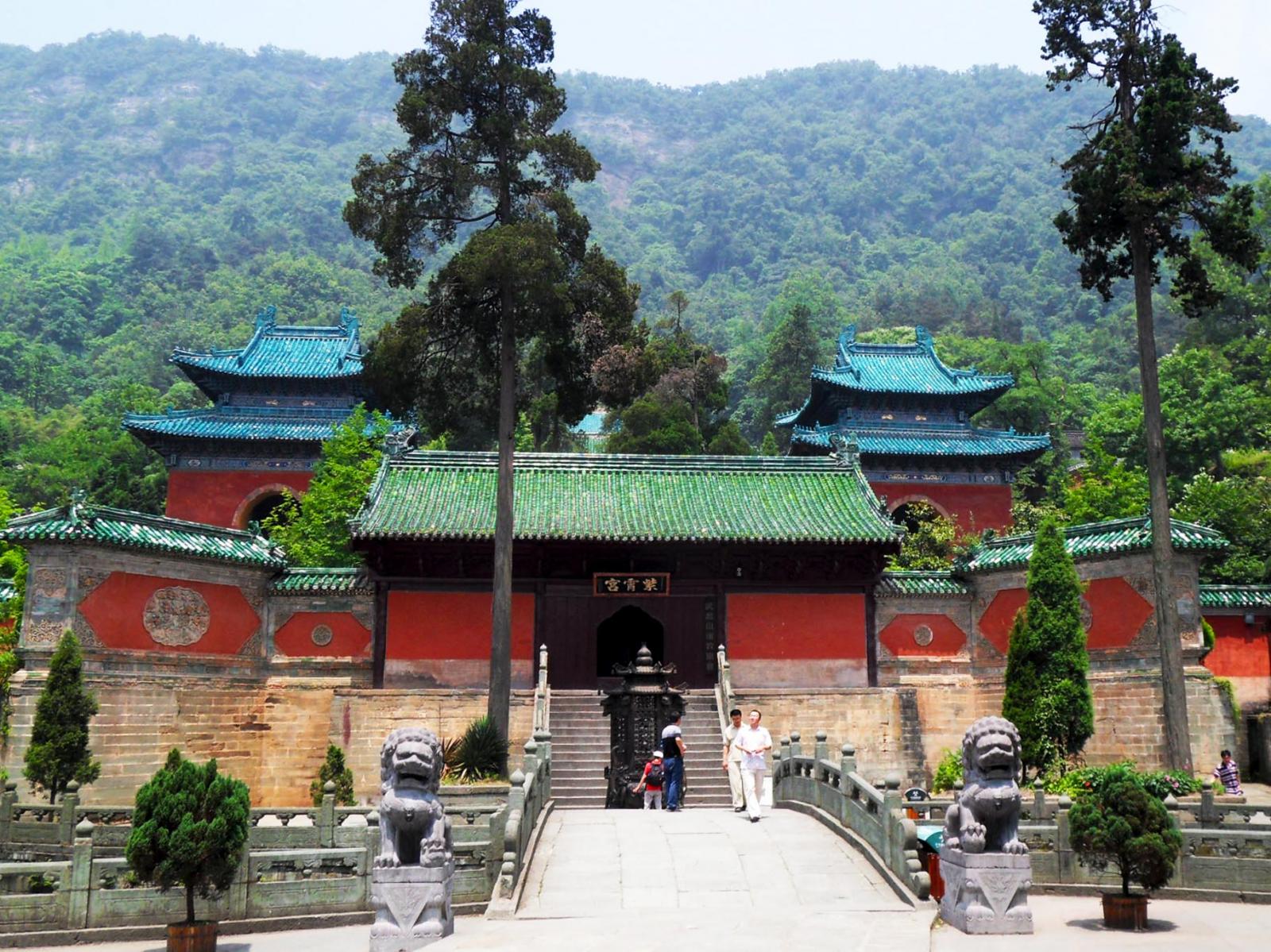 郑州青旅