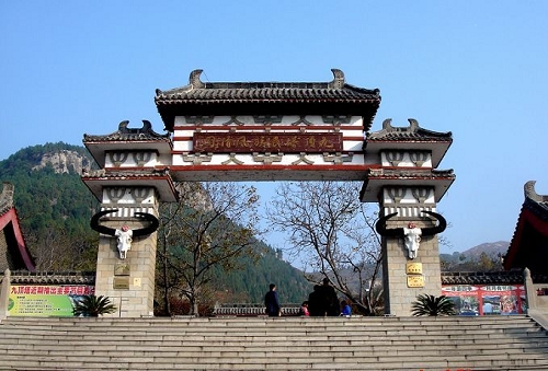河南青旅