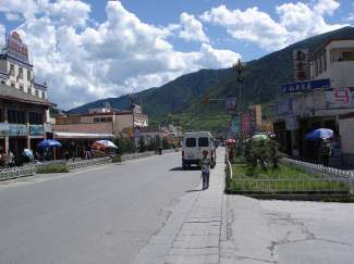 郑州中青旅,河南中青旅,四 川黄 龙川主寺
