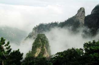 石人山（尧山）画眉谷二日游