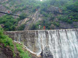宝天曼峡谷漂流、云露山二日游
